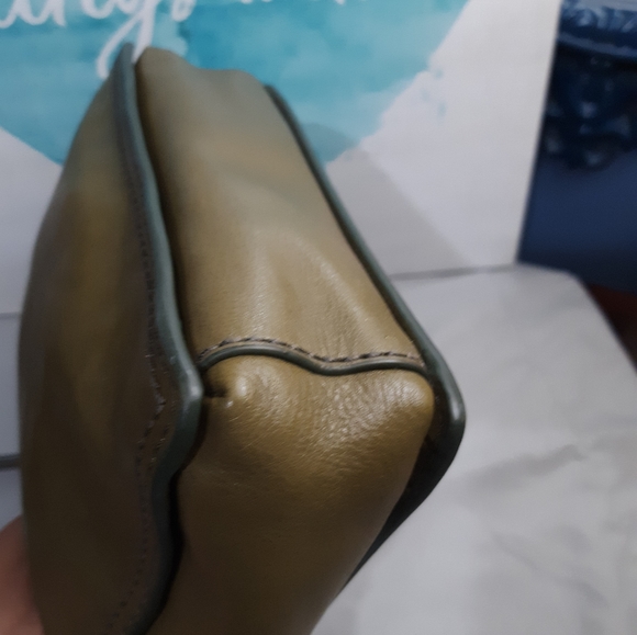 COPY - Fossil leather crossbody - Picture 7 of 16